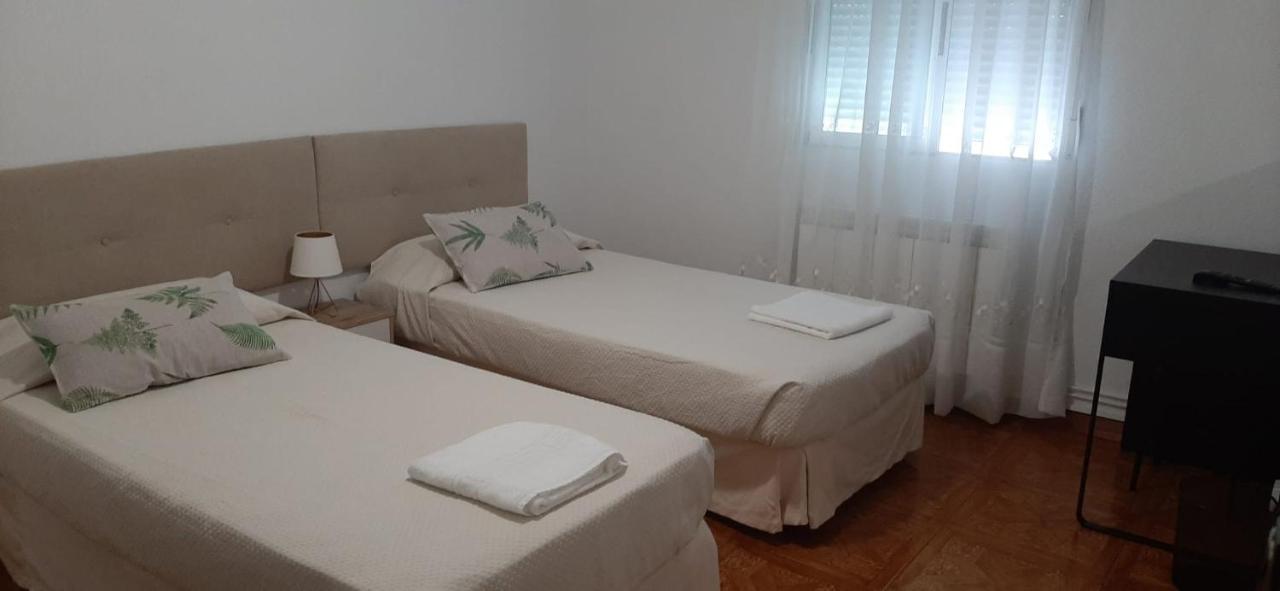 Alojamiento Casa Leon Santoña Extérieur photo