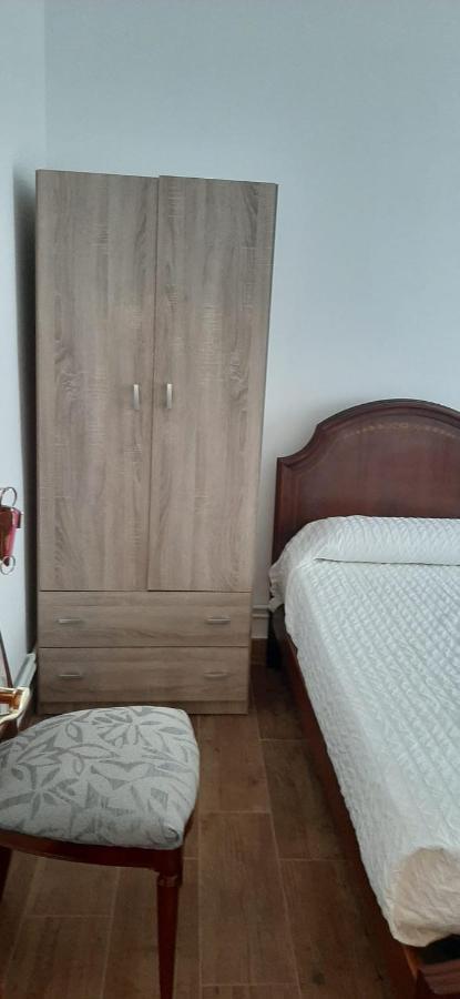 Alojamiento Casa Leon Santoña Extérieur photo