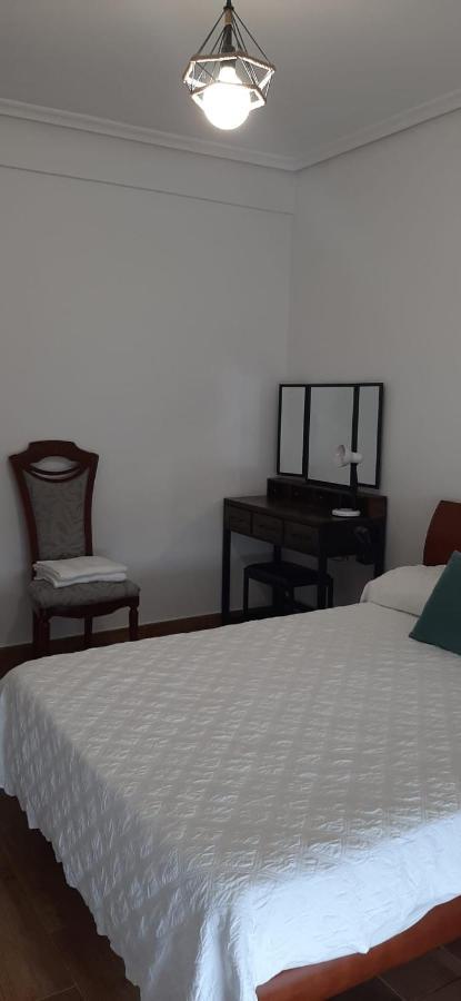 Alojamiento Casa Leon Santoña Extérieur photo