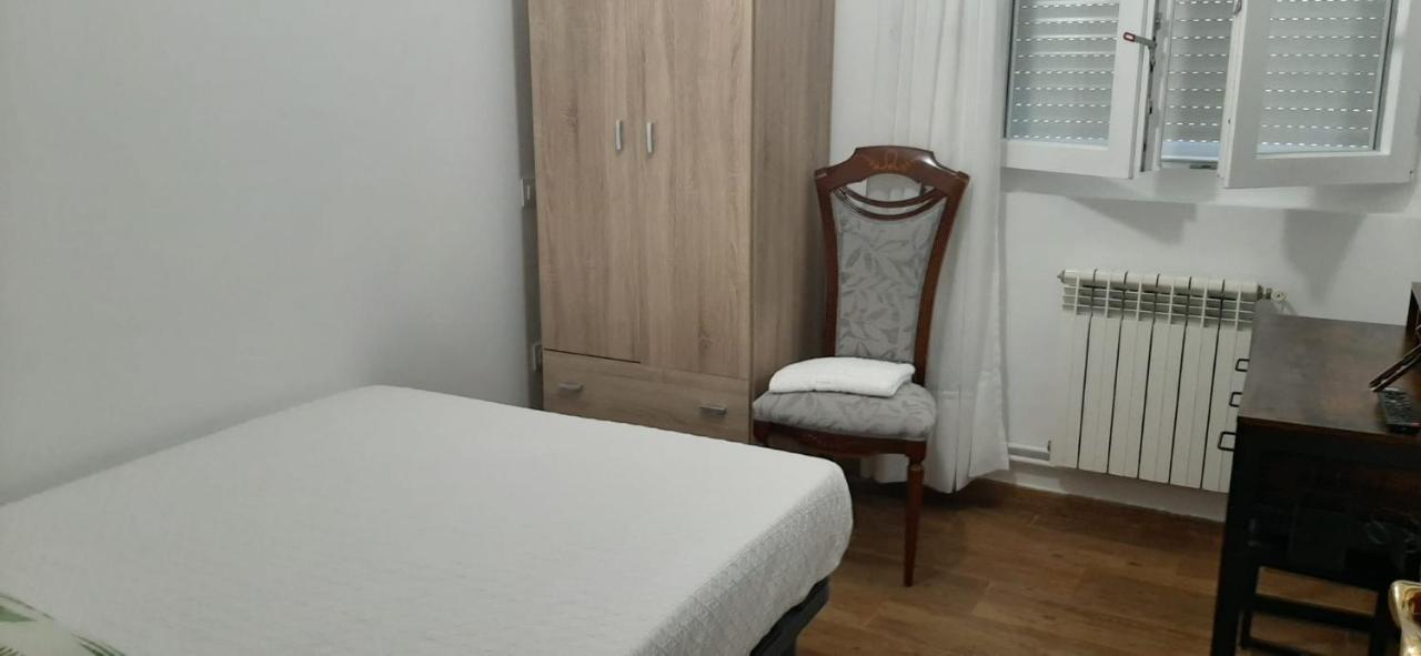 Alojamiento Casa Leon Santoña Extérieur photo